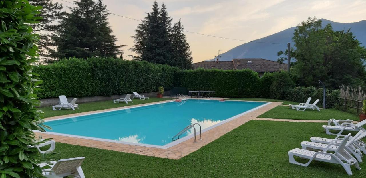 Como Lake - Apartment In Residence 5 Minutes From Lecco Center Galbiate 외부 사진